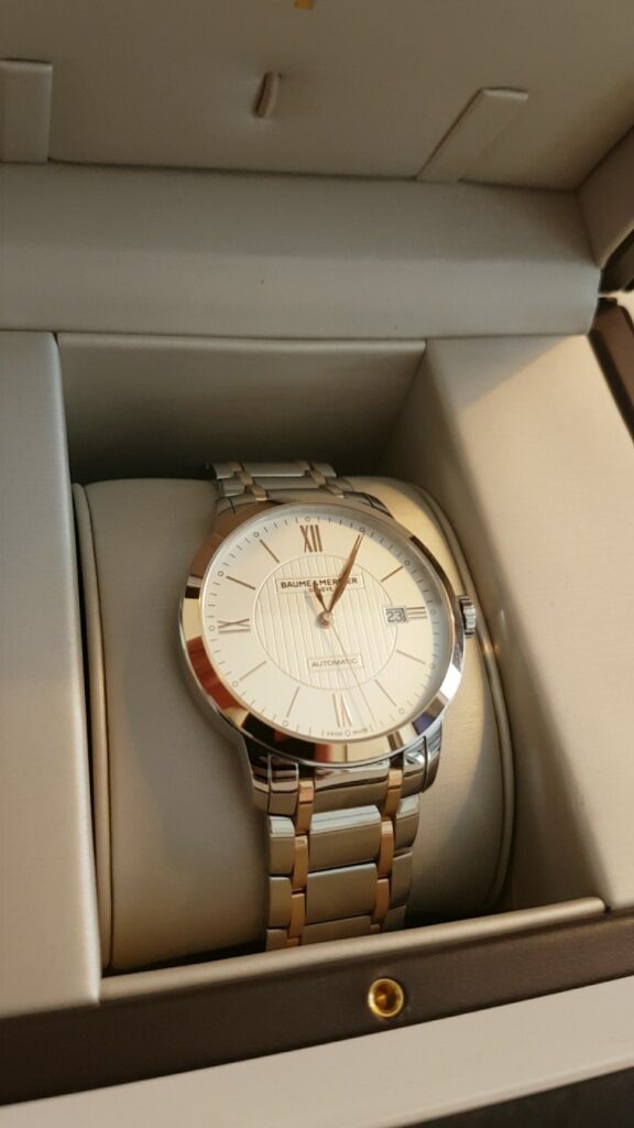 La Baume & Mercier Classima 10217 de Bertrand Marquette présentée dans son écrin ouvert